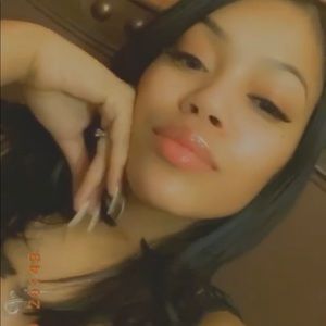 Meet your Posher, Christal